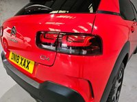 USED 2018 18 CITROEN C4 CACTUS 1.2 PURETECH FLAIR S/S 5d 109 BHP PAN ROOF + APPLE CAR PLAY + REVERSING CAMERA